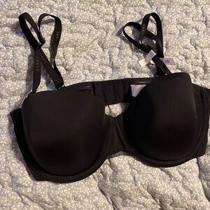 NEW‎ DKNY Elegant Black Underwire Adjustable Straps Bra 32D